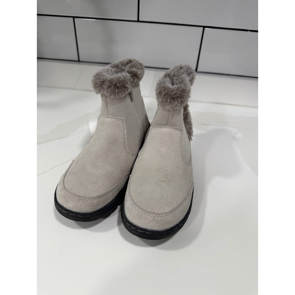 Khombu Iris Women 7M Grey Suede Faux Fur Trim Side‎ Zip Ankle Winter Boots